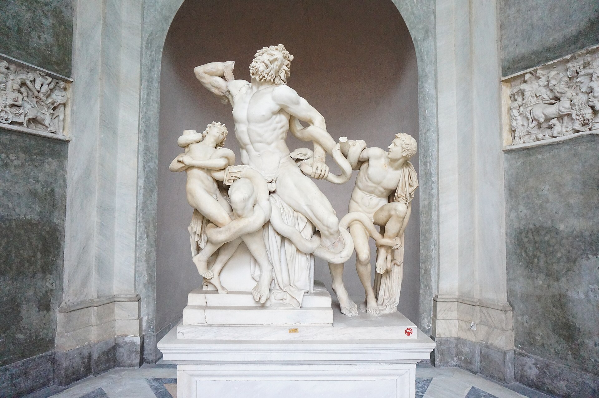 Il gruppo scultoreo del Laocoonte e i suoi figli, Museo Pio-Clementino